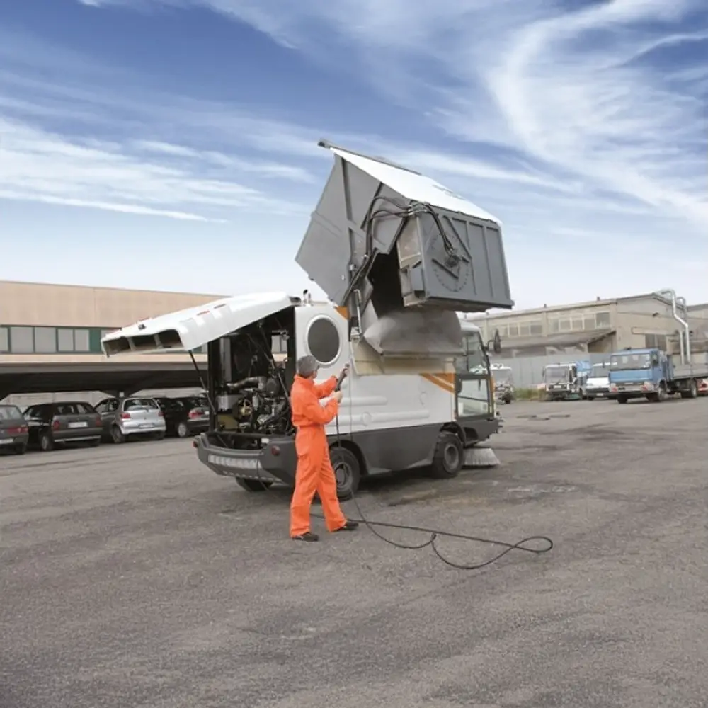 Sokak Süpürücü – 5 m3 – Formula Cleanair 5.0.5 Dizel 2