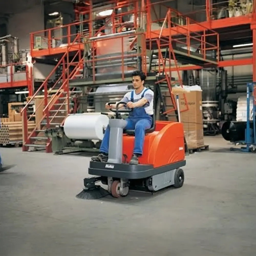 Hako Sweepmaster B900R – P900R 2